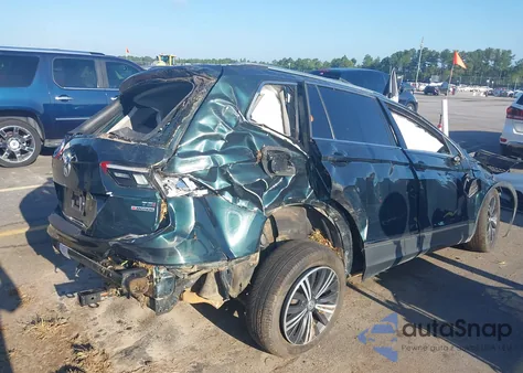 2018 Volkswagen Tiguan 2.0T Se/2.0T Sel z USA, uszkodzony, nr VIN 3VV2B7AX6JM028375